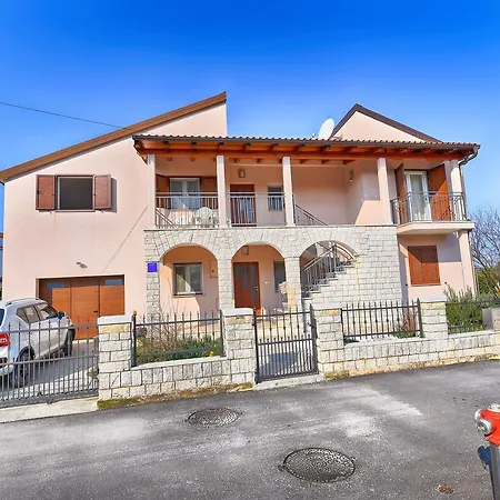 Апартаменты Monfiorenzo 1551 *