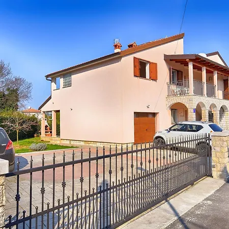 Apartment Monfiorenzo 1551 Rovinj