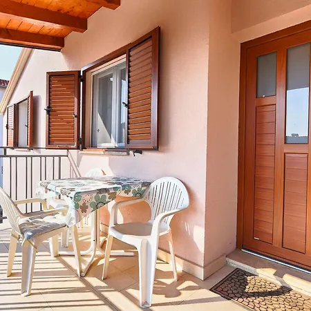 Apartment Monfiorenzo 1551