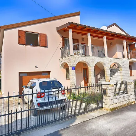 Monfiorenzo 1551 Apartment